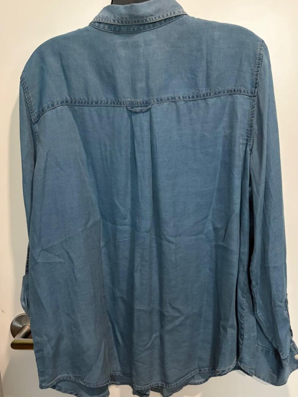 NWT Banana Republic Dillon Classic Fit Chambray Shirt Blue L - Picture 2 of 3